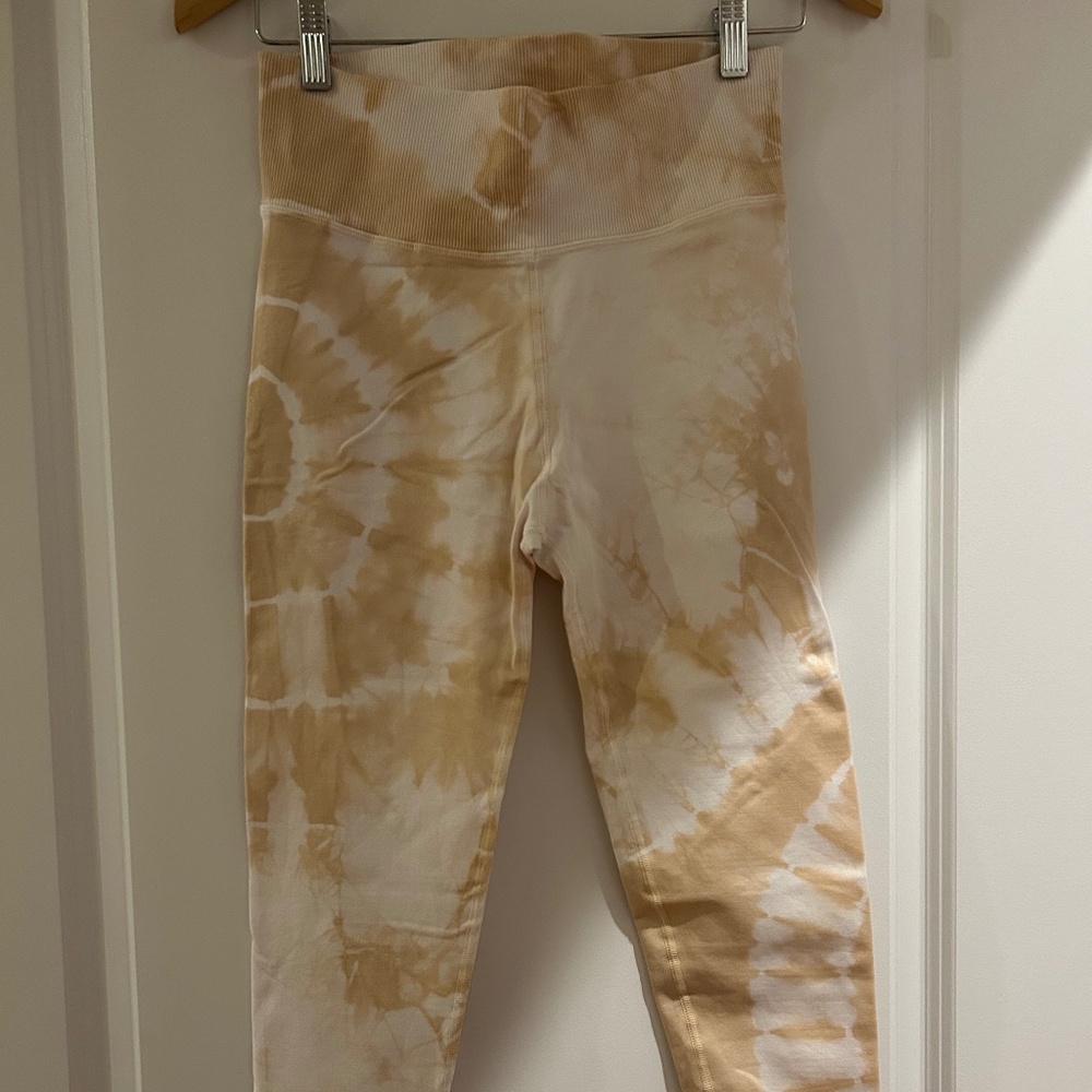 Aerie - offline - tie dye - legging + top set